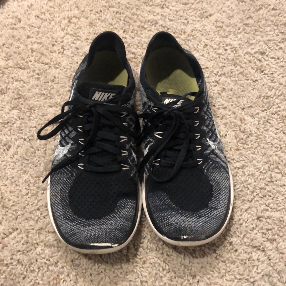 Nike knits athletic shoes